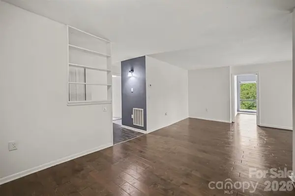4902 Spring Lake DR #E, Charlotte, NC 28212