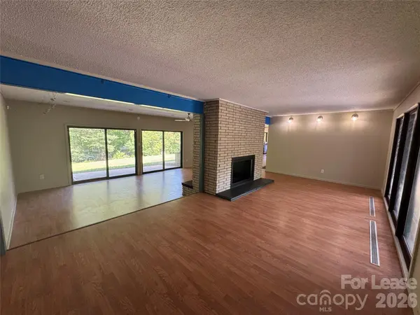 2015 S Point RD, Belmont, NC 28012