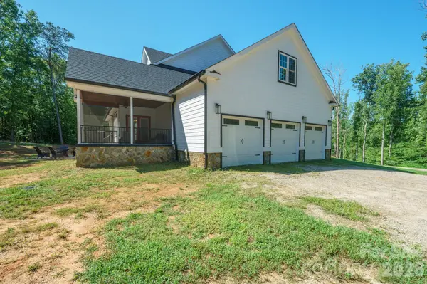 378 Walnut Tree RD, Statesville, NC 28625