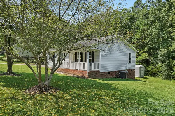 916 Long Branch RD, Grover, NC 28073