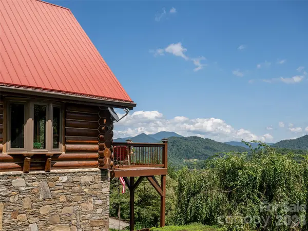 95 Splendor RDG, Waynesville, NC 28785