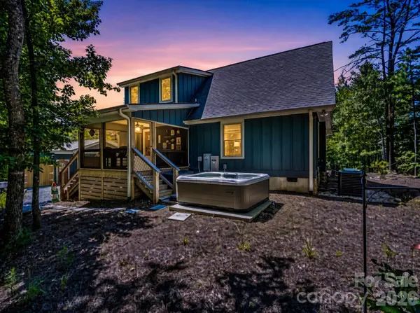 1050 Buffalo Shoals RD, Lake Lure, NC 28746