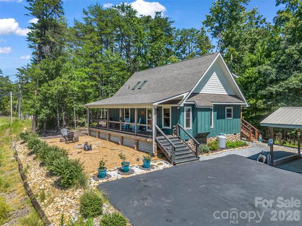 1050 Buffalo Shoals RD, Lake Lure, NC 28746