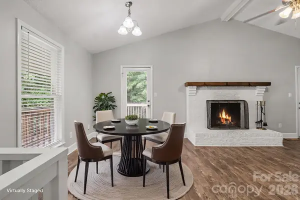 8163 Walnut Creek LN, Charlotte, NC 28227