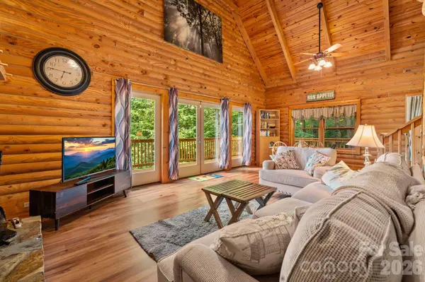 162 Springtime LN, West Jefferson, NC 28694