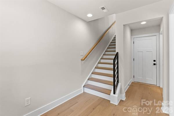 6017 Irwins Branch DR, Charlotte, NC 28217