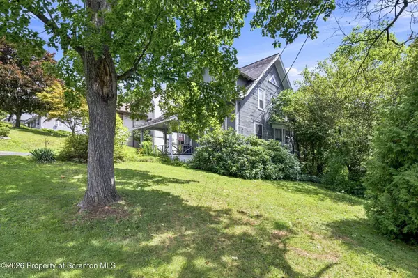 130 Burcher AVE, Chinchilla, PA 18410