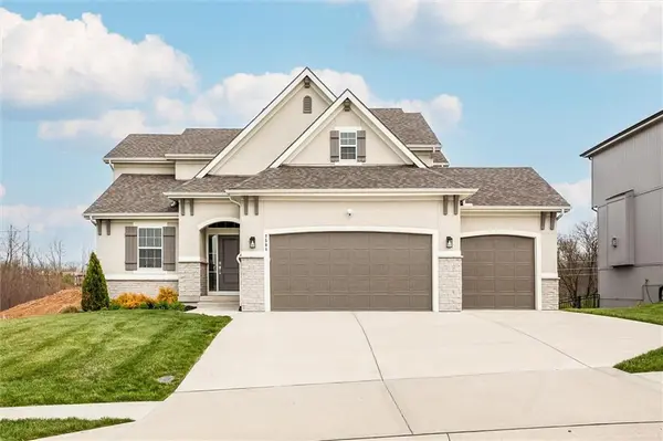 7504 NE 103rd TER, Kansas City, MO 64157