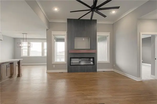 2316 Larkspur LN, Kearney, MO 64060