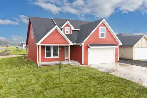 913 2nd ST, Perry, KS 66073