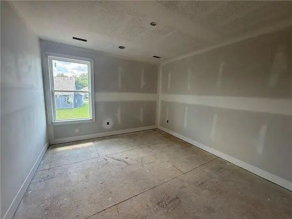 2340 Foxtail DR, Kearney, MO 64060