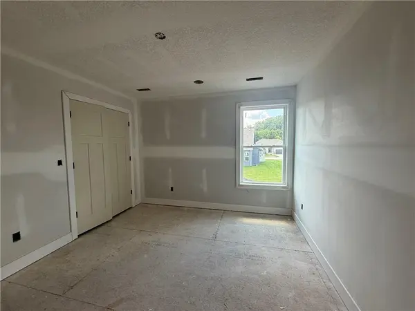 2340 Foxtail DR, Kearney, MO 64060