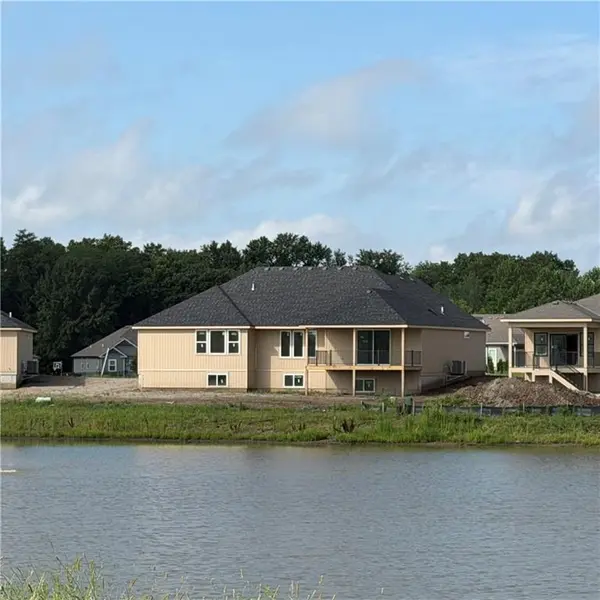 2347 Foxtail DR, Kearney, MO 64060