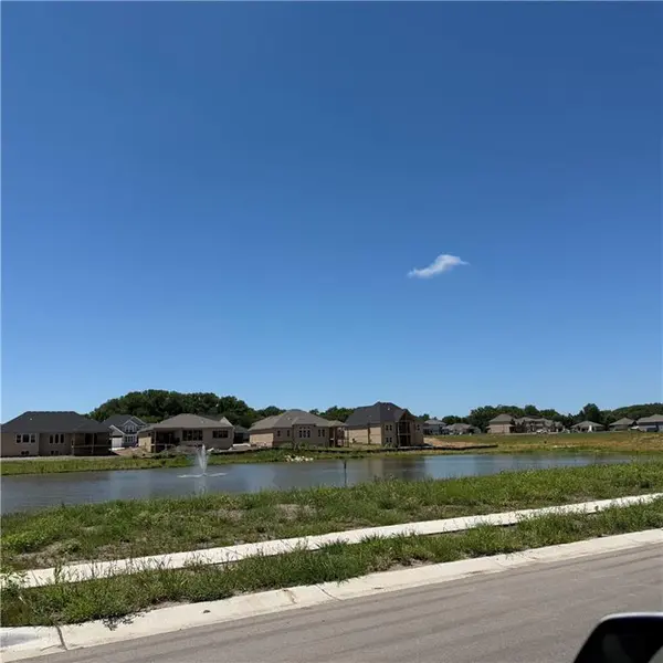 2335 Foxtail DR, Kearney, MO 64060