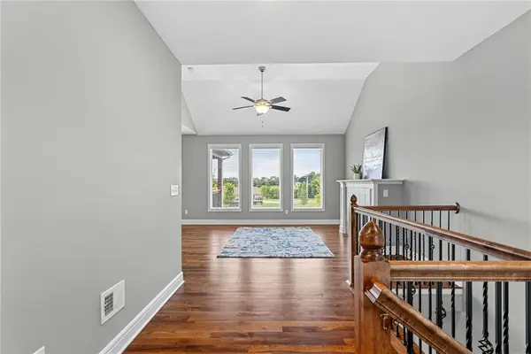 4916 141st TER, Basehor, KS 66007