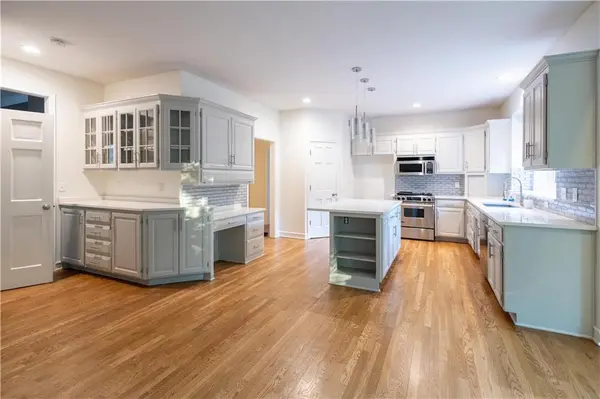 13164 Birch ST, Overland Park, KS 66209