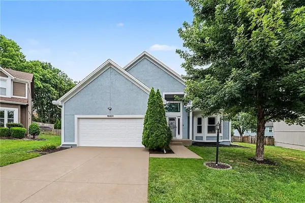 15231 Hemlock ST, Overland Park, KS 66223