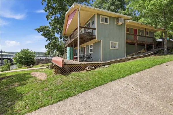 32064 Venture RD, Stover, MO 65078