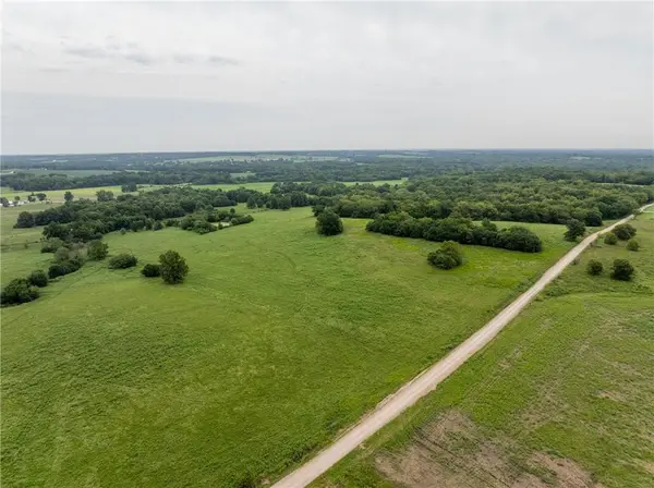 East 351st ST, Creighton, MO 64739