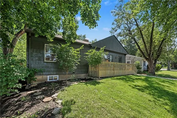 6029 Woodson ST, Mission, KS 66202