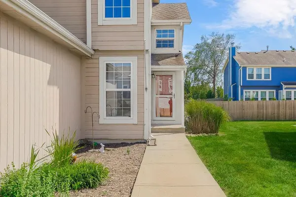 1241 S 5th ST #E, Louisburg, KS 66053