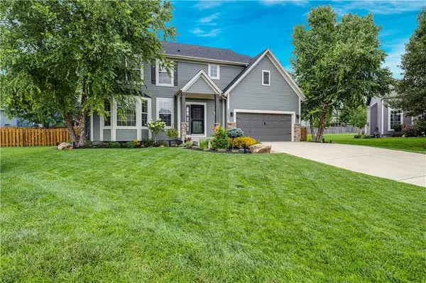 12636 S Belford ST, Olathe, KS 66061