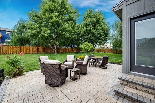 12636 S Belford ST, Olathe, KS 66061