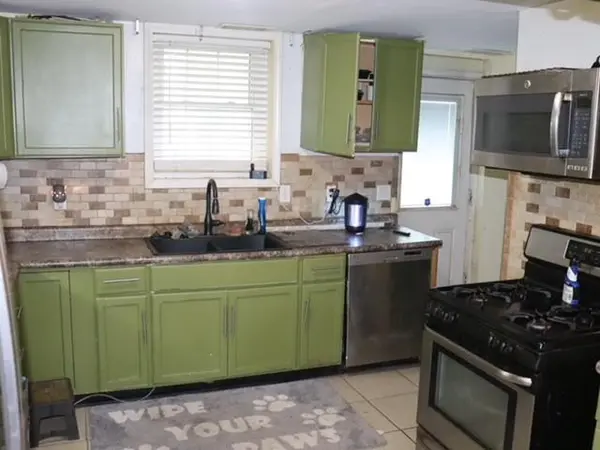 9625 Wallace AVE, Kansas City, MO 64134