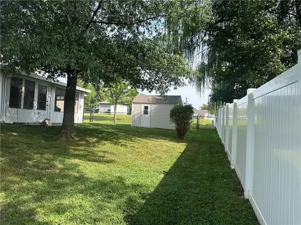 1210 Fox Ridge DR, Warrensburg, MO 64093