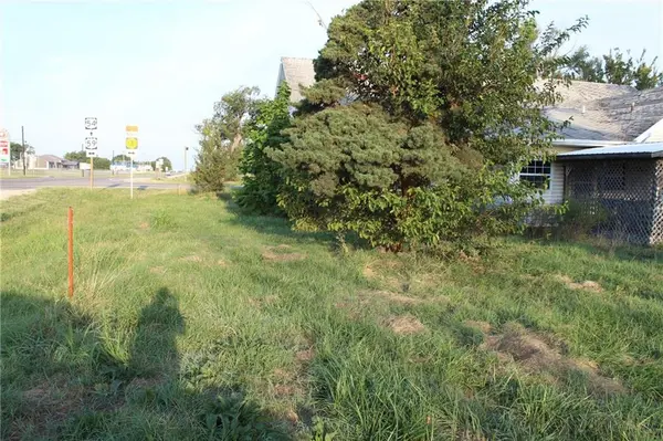 4010 US Highway 54 HWY, Moran, KS 66755