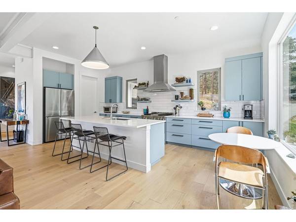 23068 Pinecrest, Golden, CO 80401