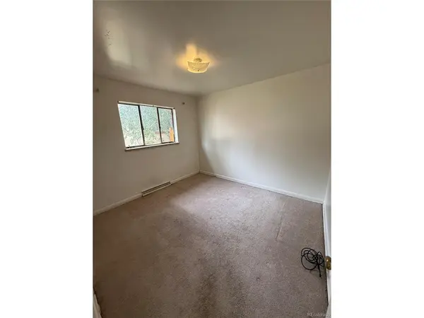 5209 E Thrill, Denver, CO 80207