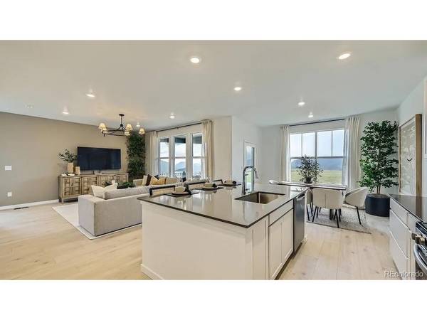 2056 Crested Lark, Fort Collins, CO 80528