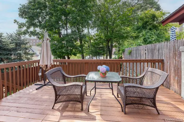 5637 Delafield AVE, Bronx, NY 10471