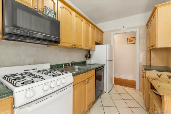 5140 30th AVE #4A, Woodside, NY 11377