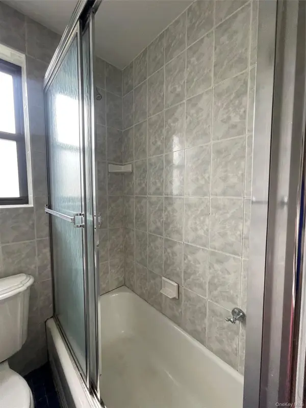 210 Martine AVE #5D, White Plains, NY 10601