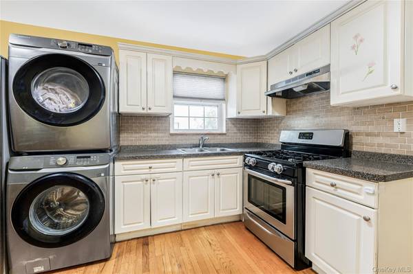 2573 Pelham Bay PARK, Bronx, NY 10475