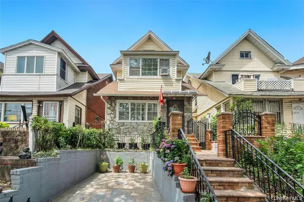 10530 Van Wyck EXPY, Richmond Hill S., NY 11419