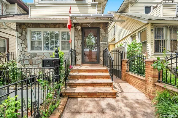 10530 Van Wyck EXPY, Richmond Hill S., NY 11419