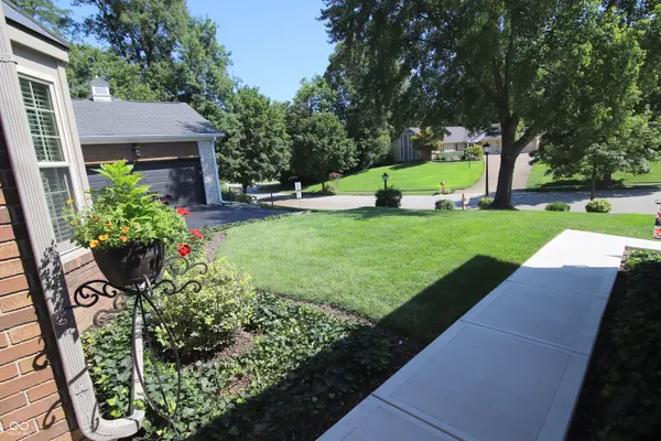 730 High DR, Carmel, IN 46033