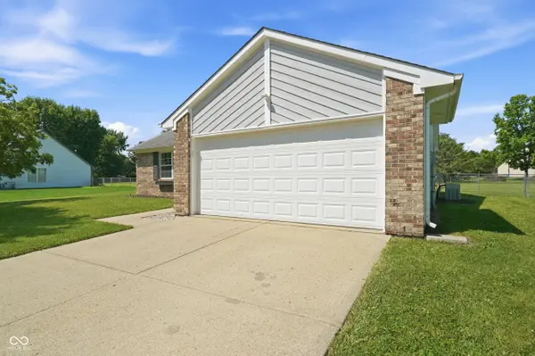 2410 S Brandywine LN, Greenfield, IN 46140