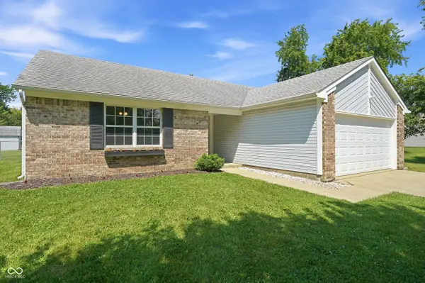 2410 S Brandywine LN, Greenfield, IN 46140