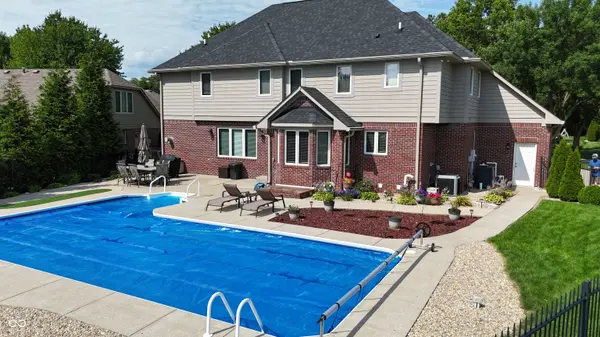 1772 Wedgewood DR, Greenwood, IN 46143