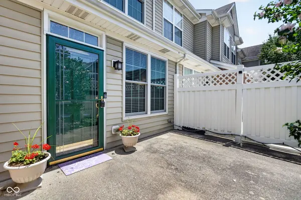 2359 Colfax LN, Indianapolis, IN 46260