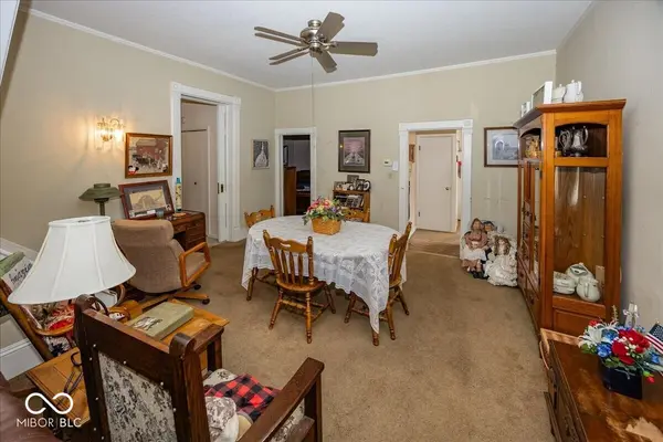 24 W Brown ST, Knightstown, IN 46148