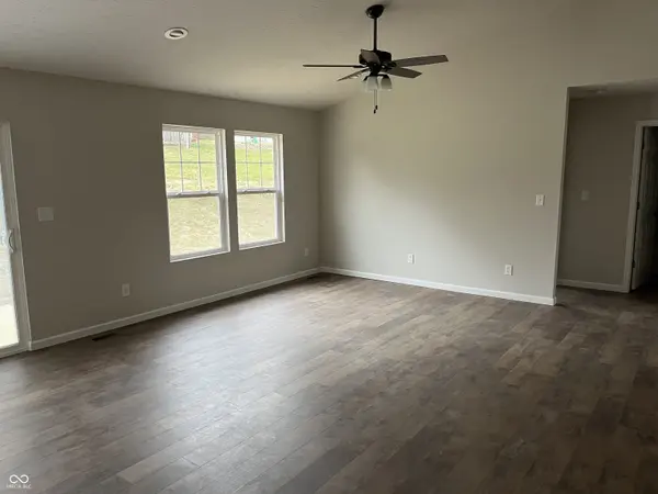 336 N Madison ST, Knightstown, IN 46148