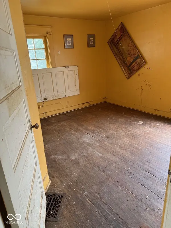 2942 Broadway, Indianapolis, IN 46205