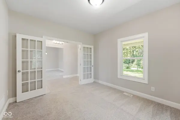 11166 S 600 W, Edinburgh, IN 46124