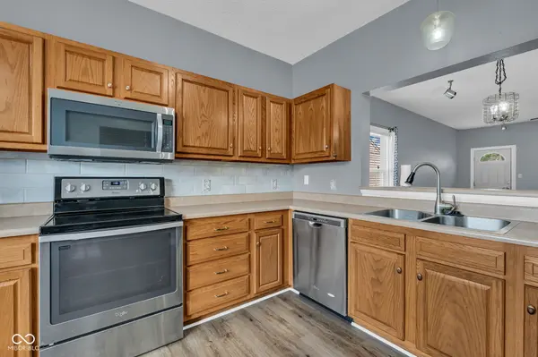 6648 Locust Grove DR, Indianapolis, IN 46237