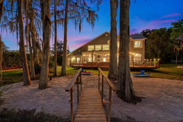 151 LAKESIDE DR, Sanford, FL 32773